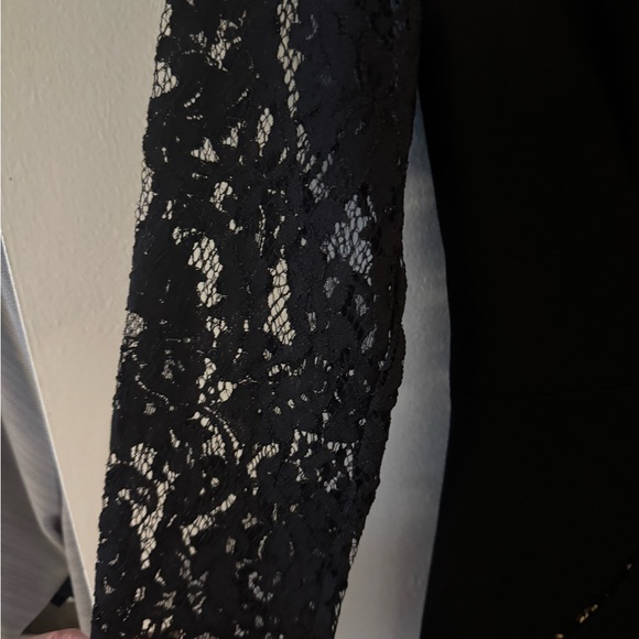 Cocktail dress with lace. - Picture 3 of 6